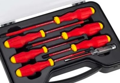 Juego atornilladores 1000V 6PZ +neon